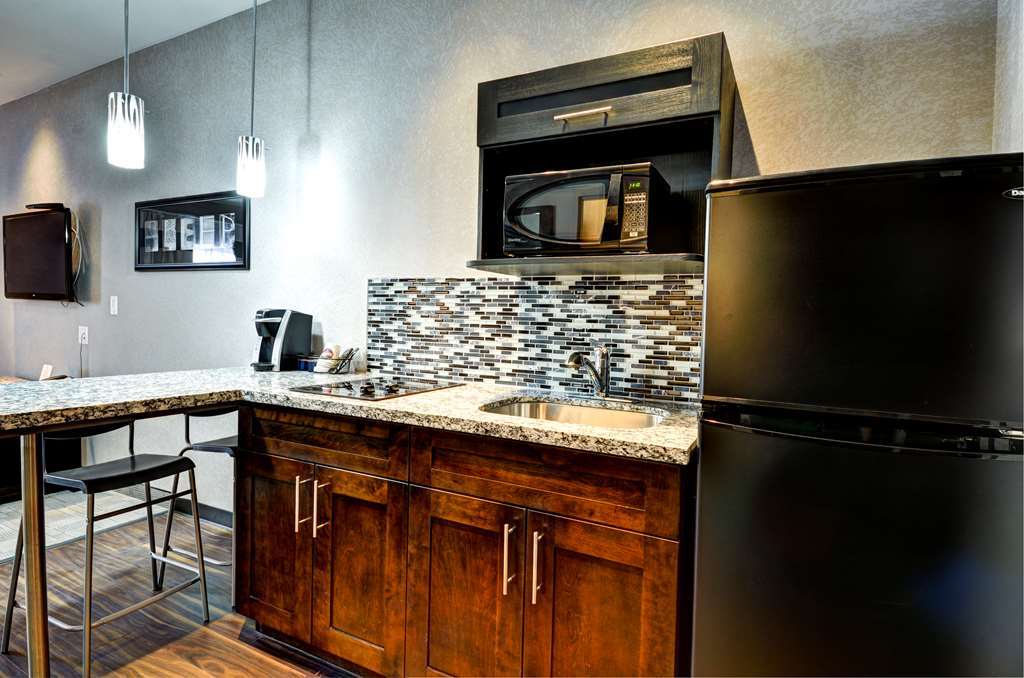 Home Inn & Suites - Swift Current Kamer foto